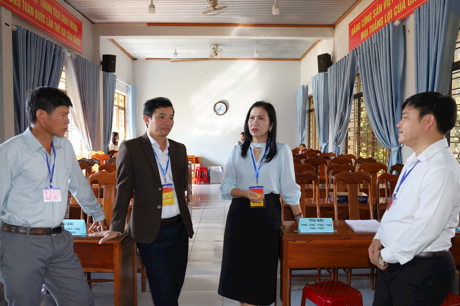 Lãnh đạo UBND tỉnh Đắk Nông kiểm tra thi tốt nghiệp THPT tại Đắk Song và Đắk Mil
