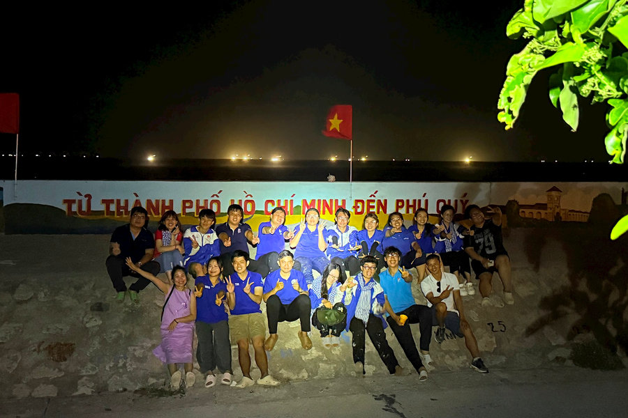 Từ Thành phố Hồ Chí Minh đến Phú Quý