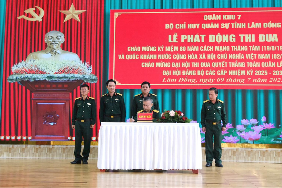 Bộ Chỉ huy Quân sự tỉnh phát động đợt thi đua cao điểm