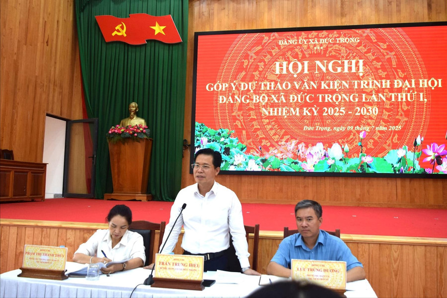 Lấy ý kiến góp ý dự thảo Văn kiện Đại hội Đảng bộ xã Đức Trọng lần thứ I