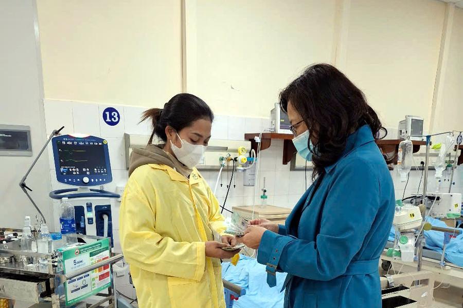 Đẩy mạnh phát triển công tác xã hội