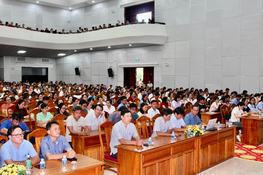 Hơn 800 cán bộ, công chức được tập huấn giải quyết thủ tục hành chính