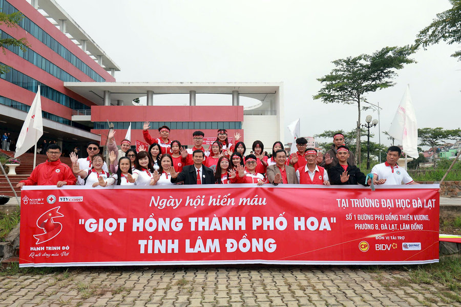 Ngày mai 18/7, diễn ra Ngày hội "Giọt hồng thành phố Hoa" năm 2025