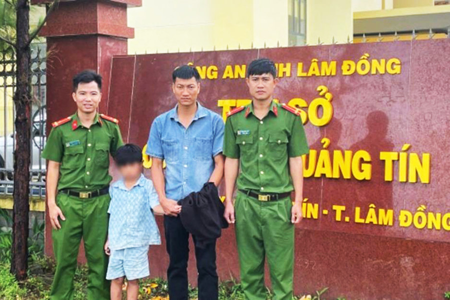 Xây dựng hình ảnh người Chiến sĩ Công an nhân dân