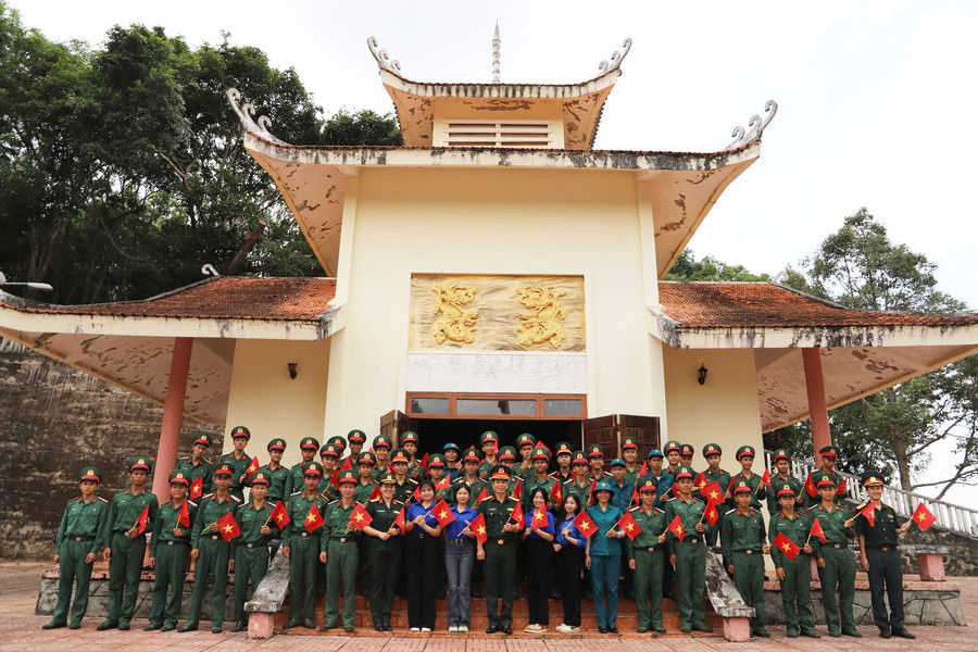 Chủ động tham mưu, thực hiện thắng lợi công tác Đảng, công tác chính trị