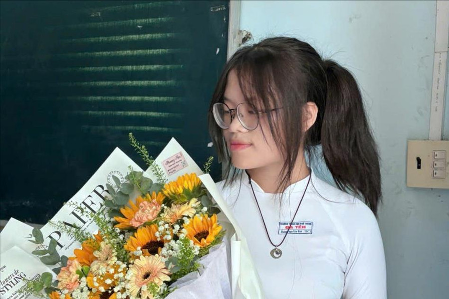 Cô học trò vùng lúa Đạ Tẻh và ngôi vị thủ khoa