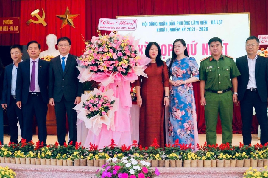 Khát vọng vươn mình, quyết tâm phát triển toàn diện, bền vững