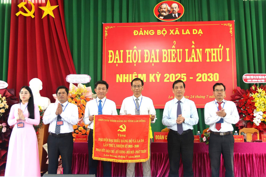 Xây dựng khối đại đoàn kết, thống nhất, tạo bước đột phá đưa La Dạ phát triển