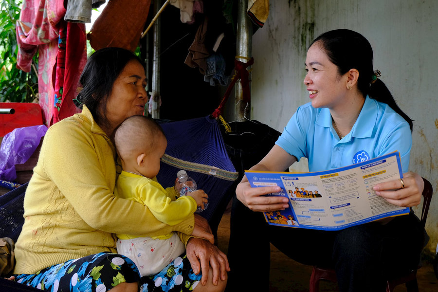 Chính sách BHYT hướng về đồng bào vùng khó khăn