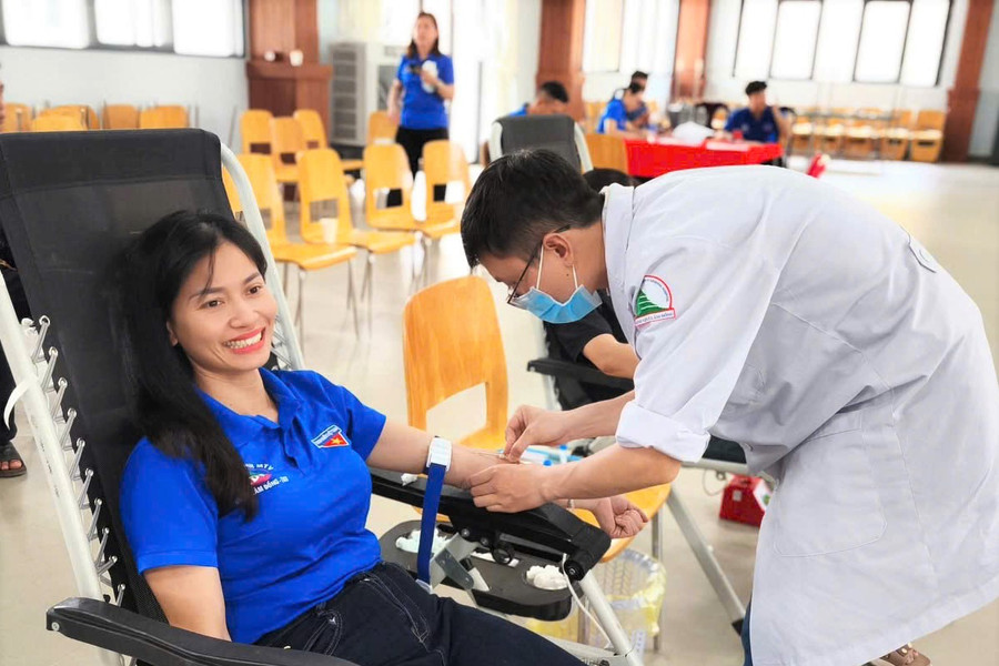Đoàn viên, người lao động Công ty Nhôm Lâm Đồng hiến tặng 204 đơn vị máu