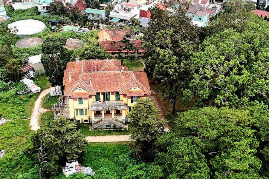 Dinh thự cổ ở Đà Lạt thu hút du khách đến tham quan, nghỉ mát