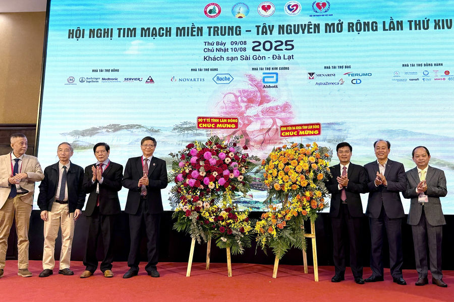 500 đại biểu tham dự Hội nghị Tim mạch miền Trung – Tây Nguyên mở rộng