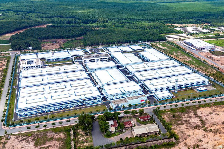 Công nghiệp chế biến, chế tạo trước “cú sốc” thị trường