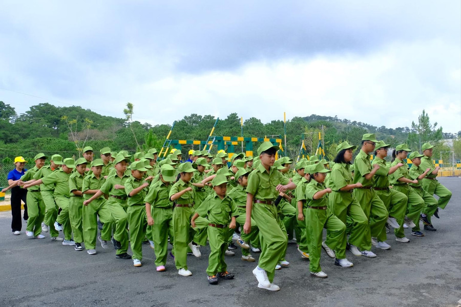 Trưởng thành từ trại hè “Học làm chiến sĩ công an”