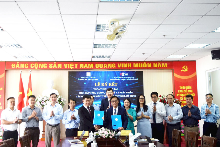 Hướng đến phát triển hạ tầng số bền vững