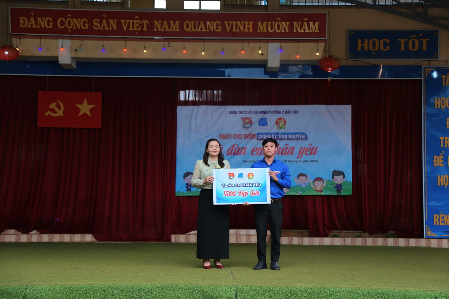 Lan tỏa hành trình "Vì đàn em thân yêu năm 2025"
