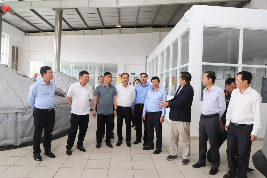 Lãnh đạo tỉnh thăm nắm tình hình sản xuất của Công ty Bia Sài Gòn - Lâm Đồng