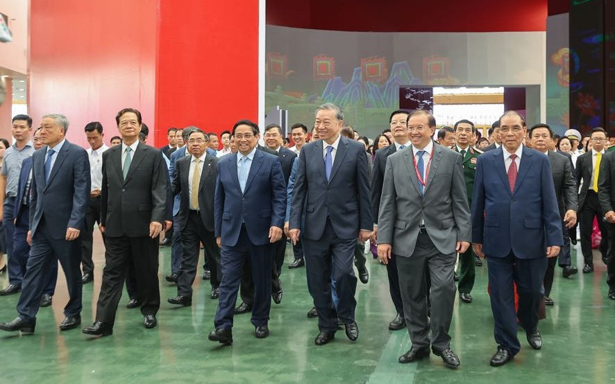 Chùm ảnh: Lãnh đạo Đảng, Nhà nước tham quan Triển lãm "80 năm hành trình Độc lập - Tự do - Hạnh phúc"