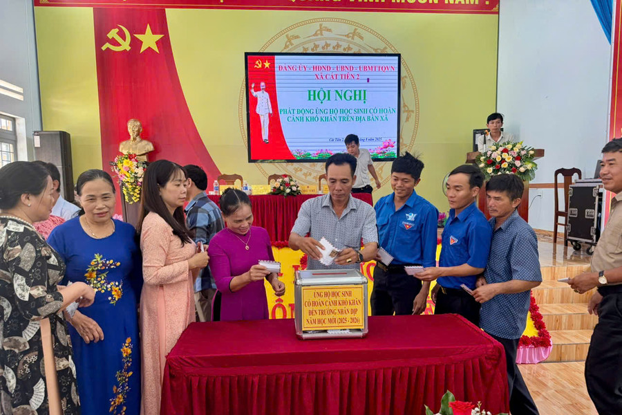 Các địa phương tổ chức tiếp sức học sinh khó khăn đầu năm học mới