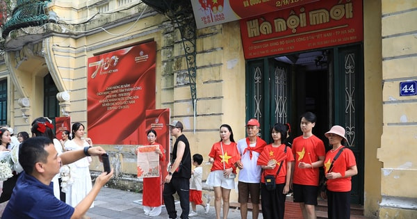 Trạm dừng chân, check-in tuyệt đẹp cho người dân đi xem A80 tại Báo Hànộimới