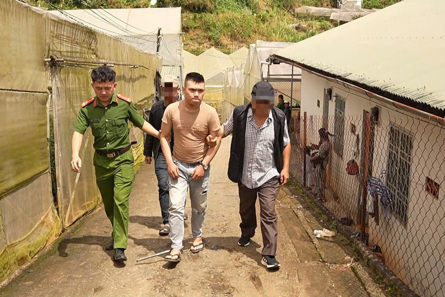 Bắt nhanh thanh niên trộm 2 xe máy trong đêm