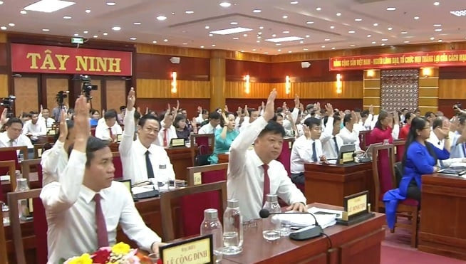 Nghị quyết về mức chi cho hoạt động của HĐND hai cấp tại một số địa phương