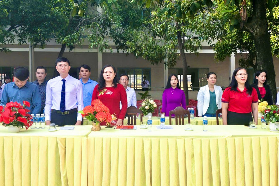 Trường THPT Nguyễn Thị Minh Khai tiếp tục nỗ lực nâng cao chất lượng giáo dục