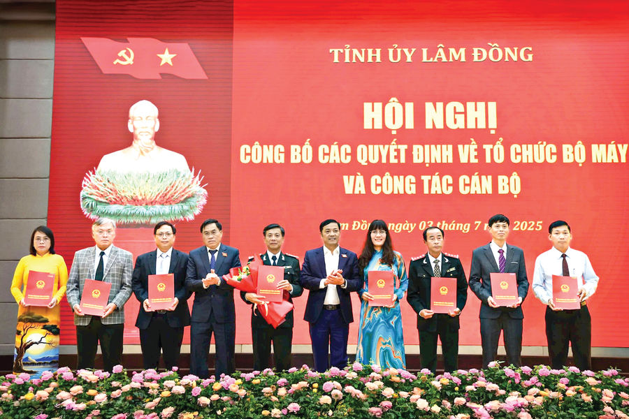 Chủ động, kịp thời, liên tục trong công tác cán bộ