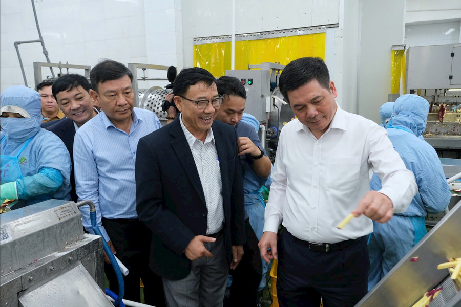 Đồng hành cùng doanh nghiệp tháo gỡ khó khăn trong lĩnh vực công nghiệp, thương mại và dịch vụ