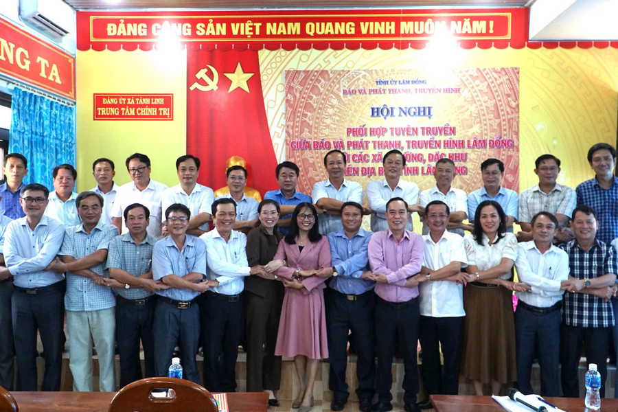 Hội nghị phối hợp tuyên truyền giữa Báo và PTTH Lâm Đồng với các xã, phường