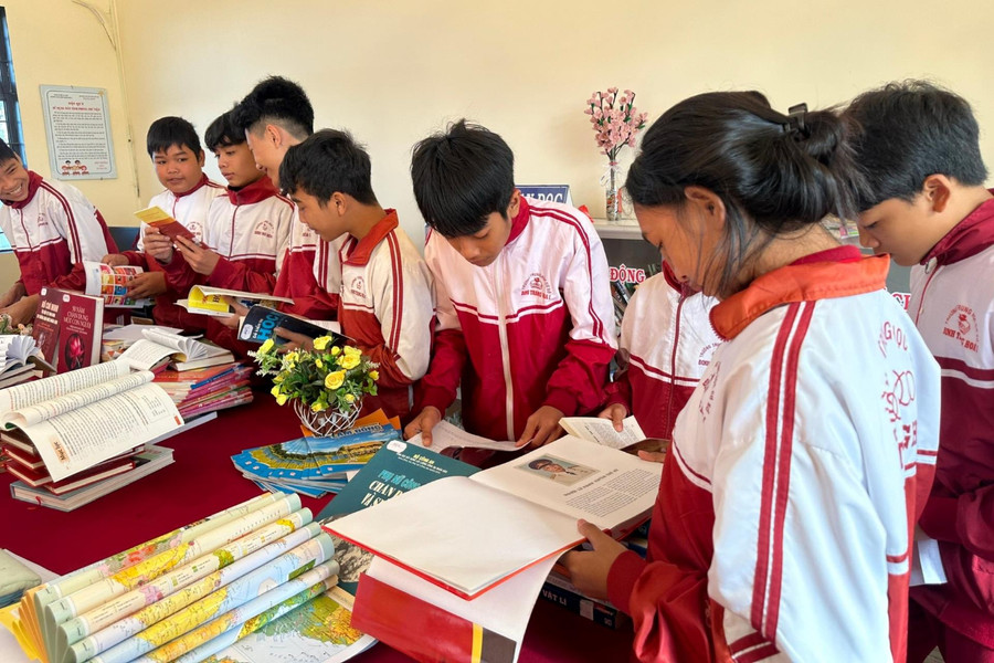 Ngôi trường vùng xa vươn lên dạy tốt - học tốt