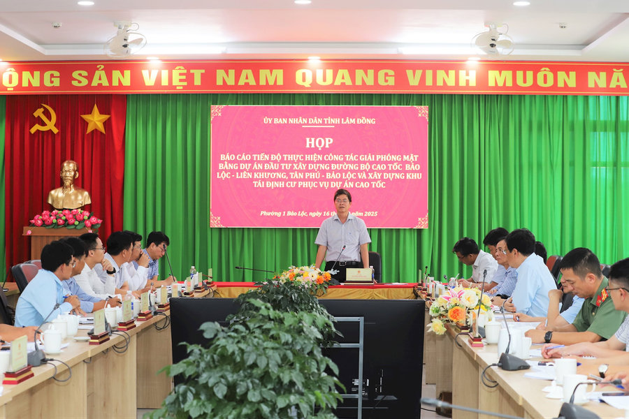 Giải phóng mặt bằng và tái định cư quyết định tiến độ các dự án cao tốc