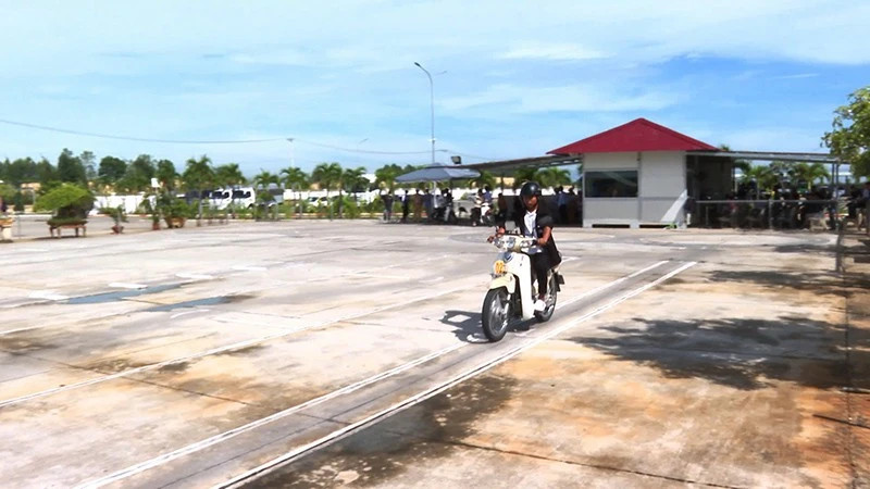 Gia Lai: Ngư dân xã đảo được thi, cấp giấy phép lái xe hạng A1 miễn phí