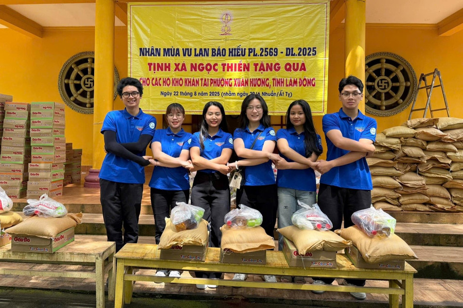 Hành trình xanh của những trái tim trẻ