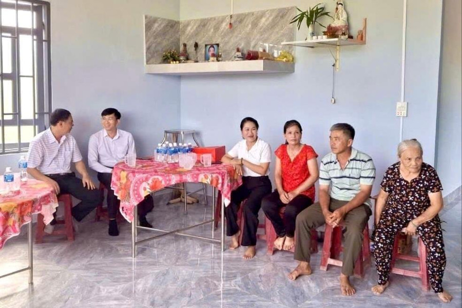 Xóa nhà tạm, vun đắp niềm tin