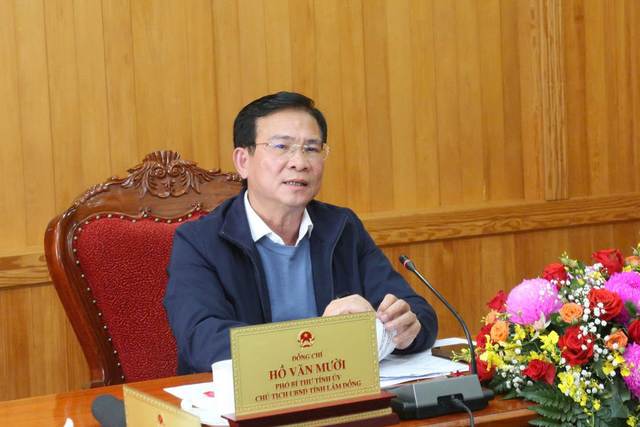 Chủ tịch UBND tỉnh Lâm Đồng Hồ Văn Mười làm việc với Trung tâm Phát triển quỹ đất