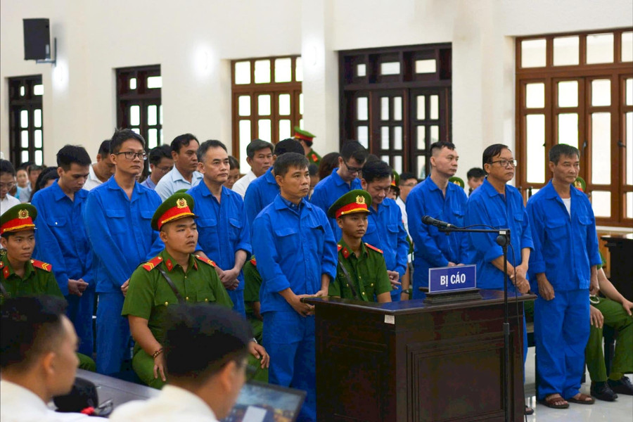 Các bị cáo trong vụ án liên quan đến tập đoàn Tuấn Ân lãnh án