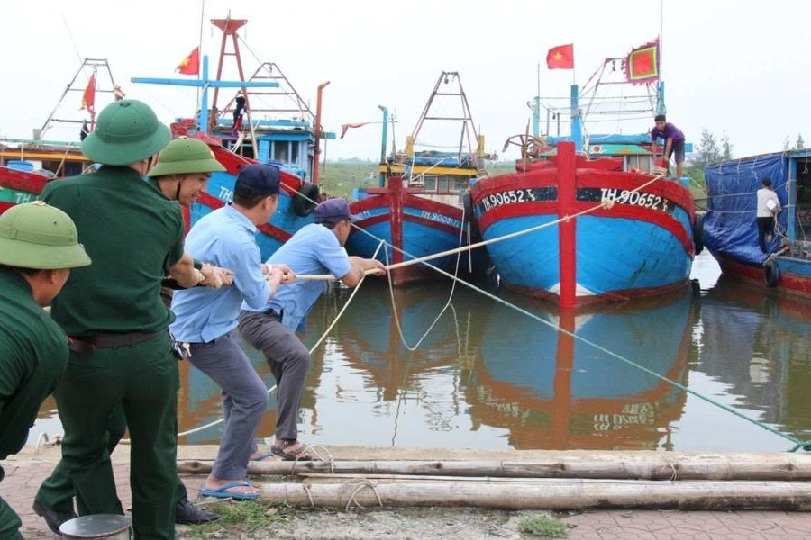 Tập trung ứng phó bão số 10 và mưa lũ, sạt lở đất