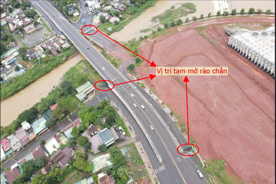 Lâm Đồng tạm mở rào chắn cầu hồ Hạ Gia Nghĩa từ 30/9