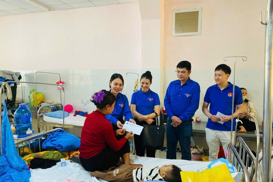 Gần 5.000 suất quà gởi đến các em thiếu nhi vui Tết Trung thu