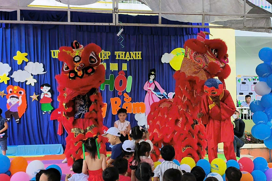 Mang Trung thu yêu thương đến trẻ em nông thôn và vùng khó khăn