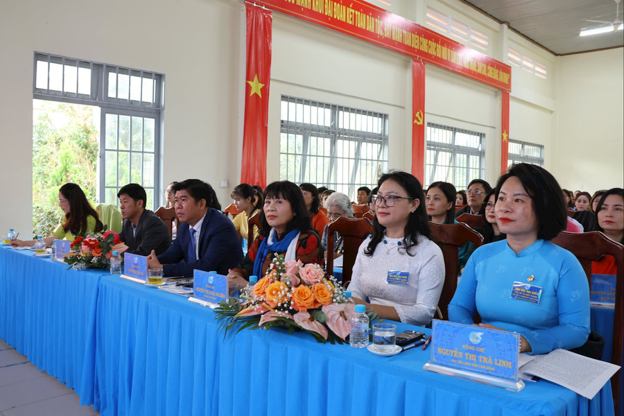 Phụ nữ xã Hiệp Thạnh tổ chức Đại hội lần thứ I