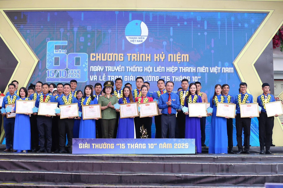 Lâm Đồng có 3 cán bộ Đoàn nhận Giải thưởng “15 tháng 10” năm 2025