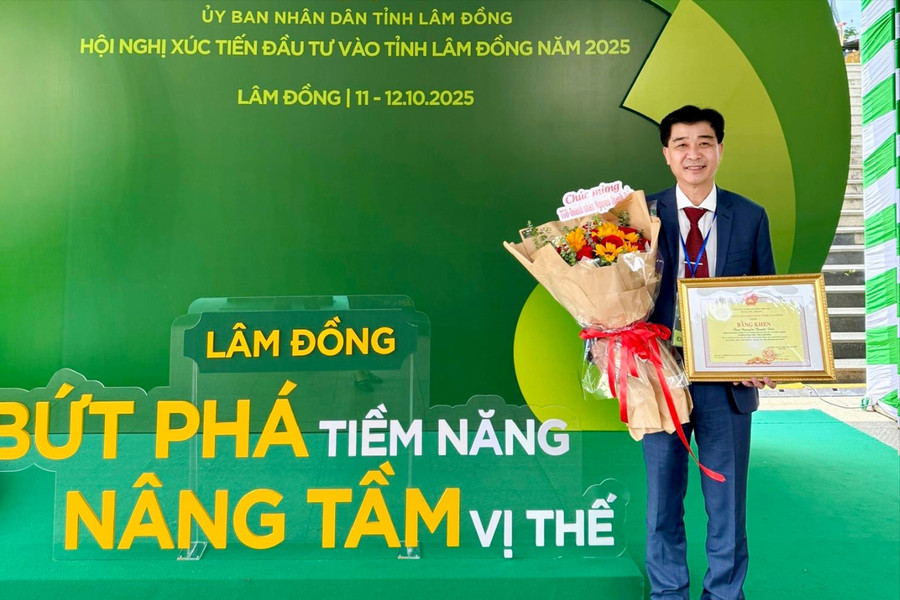 Từ “Thầy thuốc trẻ tiêu biểu” đến “Doanh nhân tiêu biểu”