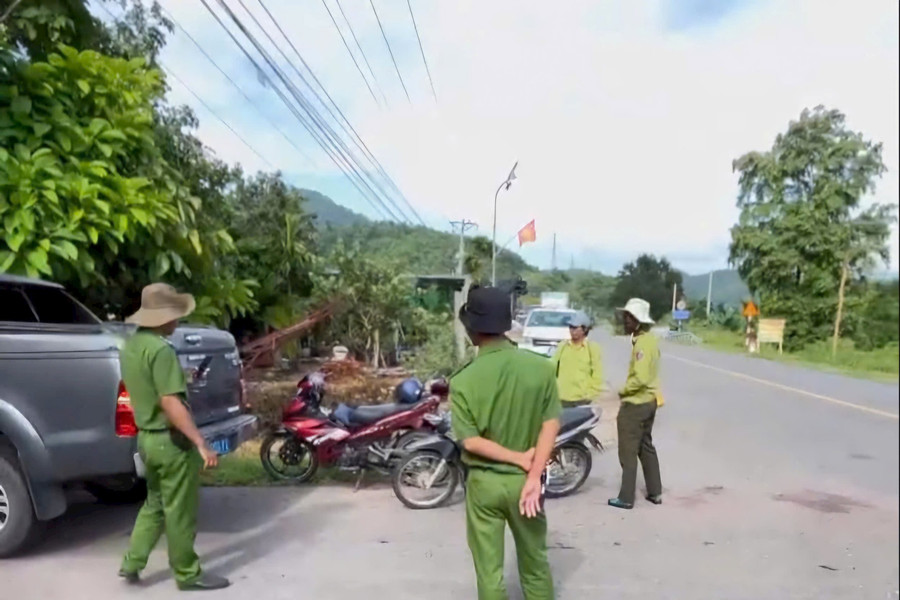 Công an mật phục bắt giữ nhóm đối tượng trộm chó