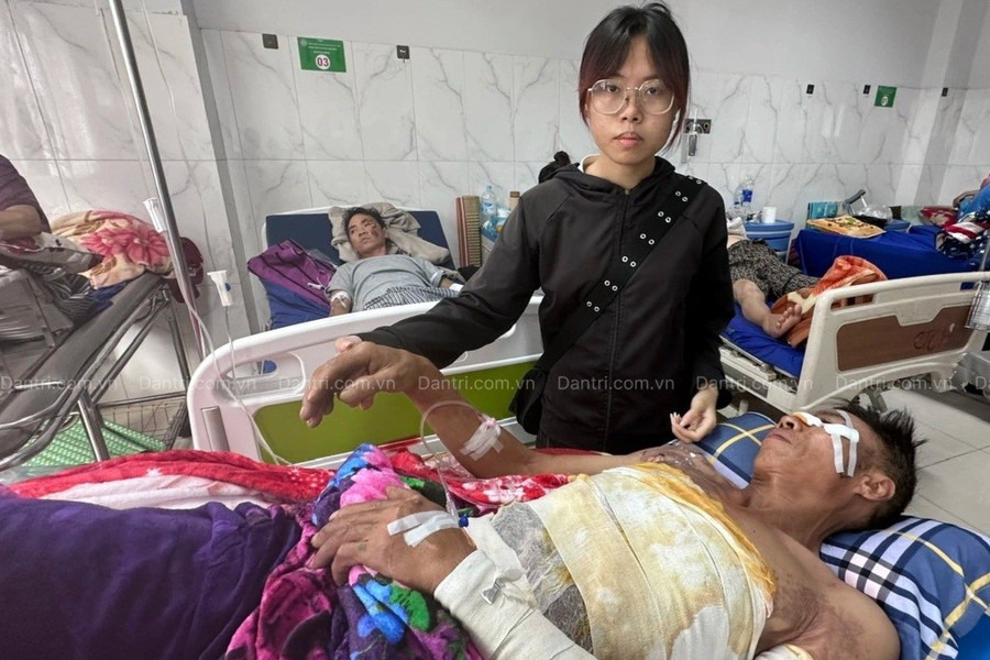 Con gái khẩn cầu cứu cha nghèo đơn thân bị điện giật bỏng nặng khi làm thuê