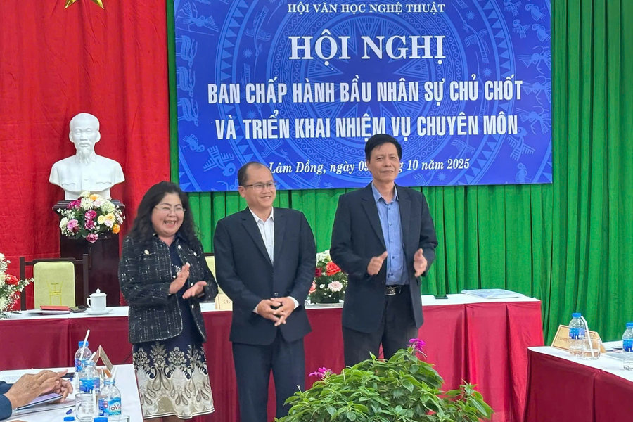 Ông Đặng Bá Canh giữ chức Chủ tịch Hội Văn học Nghệ thuật Lâm Đồng