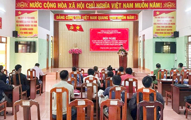 Lâm Đồng dự thảo chính sách hỗ trợ người giúp đỡ người bị giáo dục tại địa phương