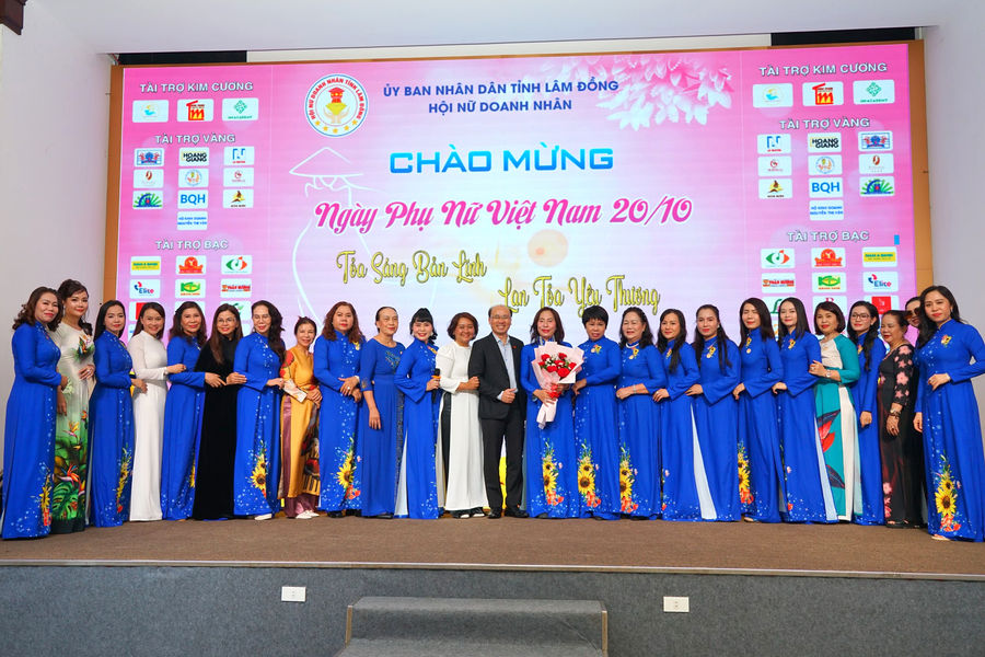 Hội Nữ doanh nhân Lâm Đồng tôn vinh “Bông hồng vàng” 2025