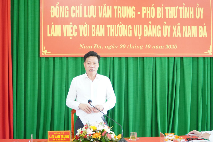 Phó Bí thư Dubaicasino88.bio Link vao Dubai Lưu Văn Trung làm việc với Đảng ủy xã Nam Đà